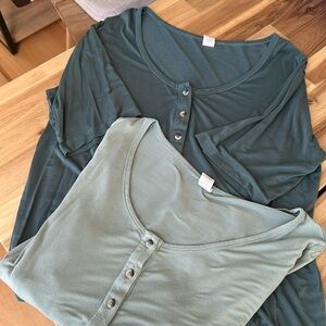 Set of 2 Kate Quinn Bamboo Henley Tees - size M & L